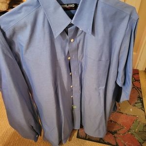 Kirkland Signature blue button down neck 16.5 size 35